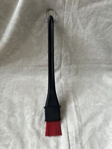 Pampered Chef Silicone Grill BBQ Basting Brush Black Red Hook 16 inch - Picture 1 of 4