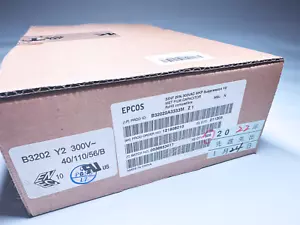 Neu Karton 500 Stück B32022A3333M Epcos MKP Y2 0,033uF 33nF 300VAC Sicherheitskondensator - Bild 1 von 7