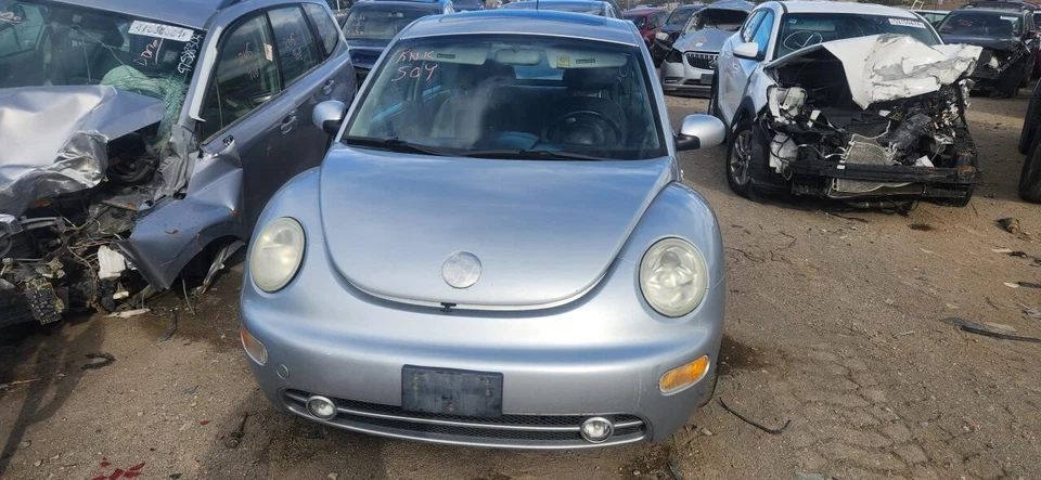 Used Front Right Seat Belt Front fits: 2003 Volkswagen Beetle Htbk bucket seat p - Imagem 1 de 4