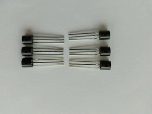 Transistoren TO-92 2N2222, S9018, S8050, C1815, 2N5551, etc ** 1-25 Stück - Foto 1 di 1
