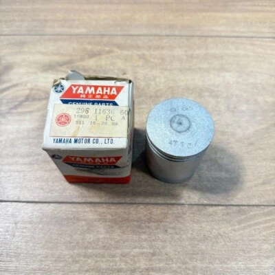 New Yamaha OEM NOS PISTON / 298-11636-60 / U7E / .50mm OVER - Image 1 of 4