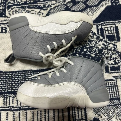 Nike Air Jordan 12 Retro Zapatos Niño Pequeño 6C Stealth Blanco Gris 850000-015 Foto 1 de 4