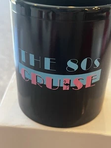 Tazza da tè caffè Cruise 2025 anni 80 Miami Skyline appare quando nero caldo rosa 12 oz - Foto 1 di 6