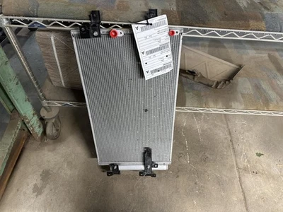 Condensador de CA compatible con 22-23 BR-Z 1977166 Foto 1 de 4