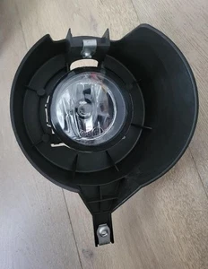 Right Fog Light Passenger Side Fits 2005-2021 Nissan Frontier NI2593121 - Picture 1 of 4