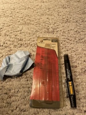 Targus Digital & Video Camera LCD/lens Pen with Microfiber cloth - TGK-LPC - Image 1 of 4