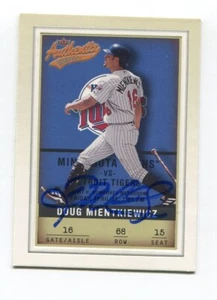 2002 Fleer Authentic Doug Mientkiewicz Signed Card Baseball Autographed Auto #68 - Picture 1 of 2