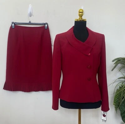 Nuevo con etiquetas Traje de estudio para mujer rojo rubí 100 % poliéster 2 piezas falda traje talla 6, $240 Foto 1 de 4