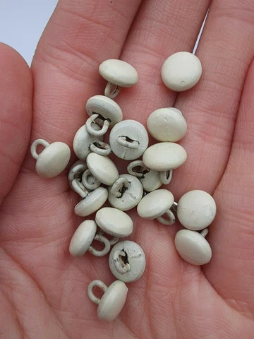 Lot of 100 ivory Victorian tiny shoe glove doll buttons antique vintage Cover