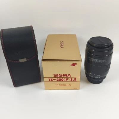 Sigma AF 75-200mm F/3.8 Multi-Coated Nikon Mount Auto Focus Lens - Image 1 of 4