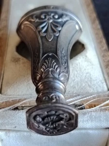 Jolie Sceau à Cachet Empire En Argent Avec Son Etui XIXEME - Foto 1 di 14