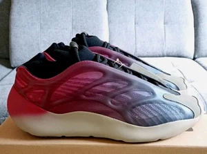 adidas Yeezy 700 V3 "Fade Carbon" EU46 2/3 - US12  GW1814 - Bild 1 von 10