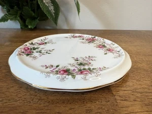 Royal Albert Lavender Rose Trivet Vintage Bone China Floral Wedding Decor - Picture 1 of 3