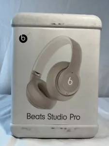 Auriculares inalámbricos Beats by Dr. Dre Studio Pro Sandstone con cancelación activa de ruido - Imagen 1 de 12