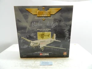 Corgi Aviation 1:144 Douglas C-47A Skytrain USAF Box 47101 (B) - Picture 1 of 8