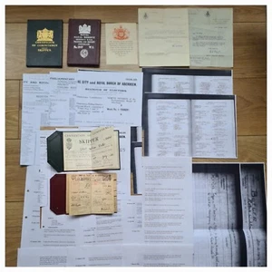 WW2 R.N.R CHIEF SKIPPER ROBERT WILLIAM BUTLER Mercantile Marine Service Ephemera - Picture 1 of 15