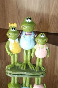 Vintage Frosch Papa mit zwei Kindern (Tochter & Sohn) einzigartige Dekoration Harz Figur EUC - Bild 1 von 10