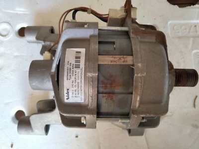 Motore Lavatrice Indesit IWC7125 USATO RICAMBIO  - Immagine 1 di 3
