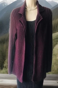 Austin Reed Burgundy Warm Soft 100% Wool Ribbed Open Side Cardigan S 8/10 - Picture 1 of 7