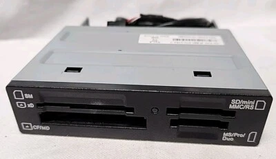 3.5" USB Front Memory Card R-680-070-215A-7 CARD READER 4 CARD SLOTS - W/ CABLE - Image 1 of 3