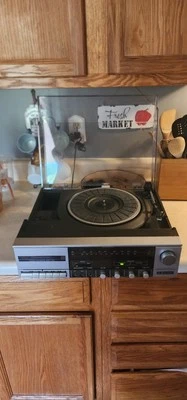 Emerson M2405 Stereo Receiver Cassette Record Player Parts/Repair  - Image 1 of 3