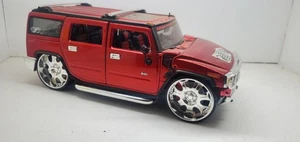 Coche fundido a presión Hummer H2 SUT Concept Maisto Playerz escala 1:18 en Borgoña  - Imagen 1 de 6