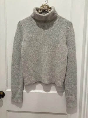 Suéter Brandy Melville Mezcla de Lana Gris Cuello Alto Talla O/S Nuevo sin Etiquetas Foto 1 de 3