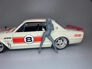 Sexy Fit Modeling Girl Resin Figur im Maßstab 1:24 unbemalt - Bild 1 von 3