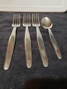 Stainless Steele Flatware From Japan 4 Pieces Spoon and Forks - Picture 1 of 9