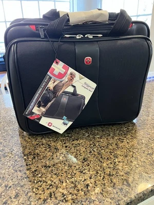 Wenger Swiss THE SIGNAL Laptop Carrying Black Briefcase Travel Bag DISCONTINUED! - Image 1 of 4
