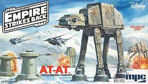 MPC 1:100 Star Wars: The Empire StrikesBack AT-AT, #R2MPC950