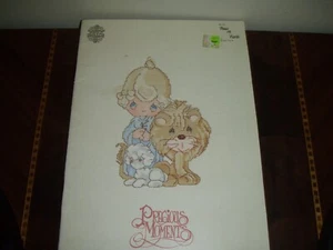 Vintage 1983 Designs by Gloria & Pat Cross Stitch Book-Precious Moments - Picture 1 of 3