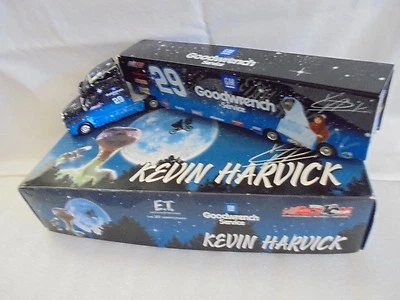 Kevin Harvick #29 GM Goodwrench E.T. 02 Action Nascar Diecast Hauler Collectible - Image 1 of 4