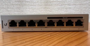 Ubiquiti UniFi US-8-60W Zarządzany przełącznik PoE Gigabit - Zdjęcie 1 z 5