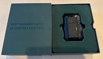 KKW Fragancia KIM EMERALD DIAMOND Eau De Parfum EDP 1 oz / 30 ml Kim Kardashian Foto 1 de 4