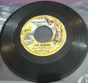 Ray Stevens The Streak 7" Vinyl 45 RPM Record by Barnaby Records 600(B-3437) VG+ - Picture 1 of 3