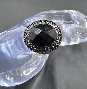 PD Premier Designs Black Tie Hematite Plated Cocktail Ring Size 9 - Picture 1 of 6