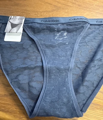 NWT Calvin Klein Women (VARIOUS) Modern Lace String Bikini QD5213-411 - Image 1 of 4