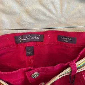 Gloria Vanderbilt Amanda Style Rot mit Gürtel Stretch Bauchkontrolle - Bild 1 von 5