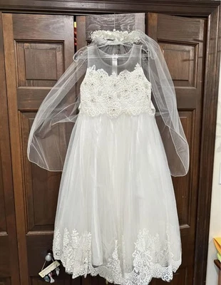 Girls First Communion/Flower Girl Dress. Size 8, Ivory W Matching crown/veil - Image 1 of 3