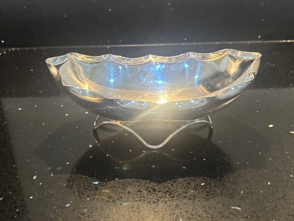 Frutero decorativo victoriano Hukin & Heath plateado Foto 1 de 4