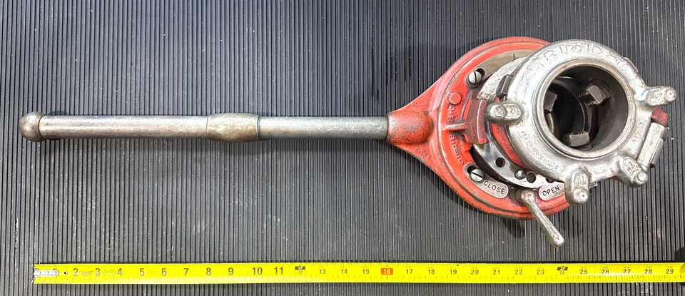 RIDGID  65R-TC Manual Receding Pipe Threader Dual Handle 1" to 2"  USA  [0005] - Image 1 of 4