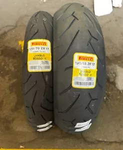 COPPIA 120/70 17 190/55 17 DOTAnno2024 PIRELLI DIABLO ROSSO 2 GOMME MOTO - Foto 1 di 2