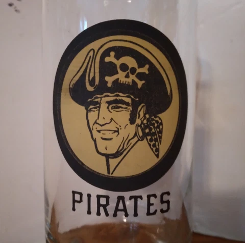 Vintage '79 Pittsburgh Pirates KDKA TV2 Here's 2 A Hit! Beer Glass MLB Cover