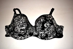 TORRID CURVES perfekter T-Shirt gefütterter Cup Bügel BH 46D schwarz-weiß geblümt - Bild 1 von 4