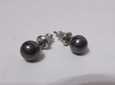 Aretes de bola redondos color peltre gris 3/16" diámetro #35 Foto 1 de 4