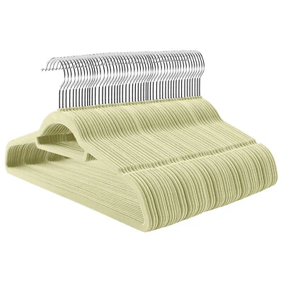 TRENDYSHOP365 50 Kleiderbügel Krawattenhalter Beige Samt rutschfest platzsparend Anzugbügel