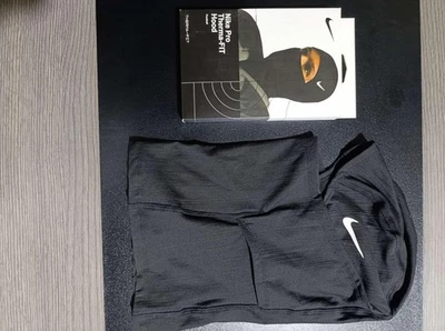 Máscara de esquí Nike Pro Therma-Fit Hyperwarm Hood, negra Foto 1 de 4