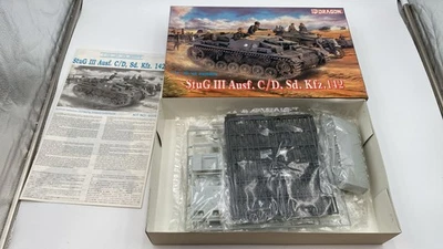  DRA6009 Dragon Stug III Ausf. C/D Sd.Kfz.142 1/35 - Immagine 1 di 2