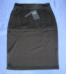 BNWT M&S Marks & Spencer Stunning Black Stripe Skirt Size 6 Petite Range - Picture 1 of 8